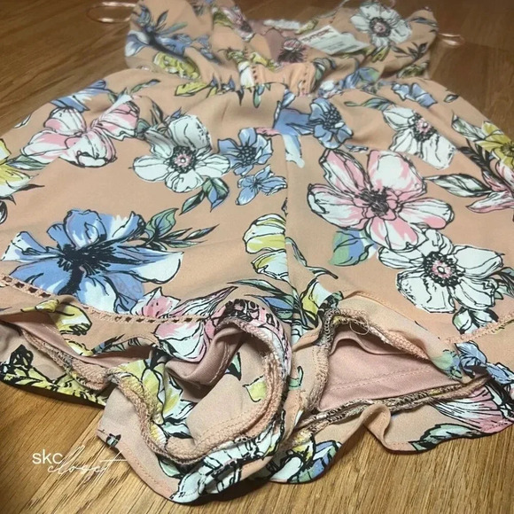 Sienna Sky Floral Jumpsuit in Pastel Hues - Picture 4 of 13